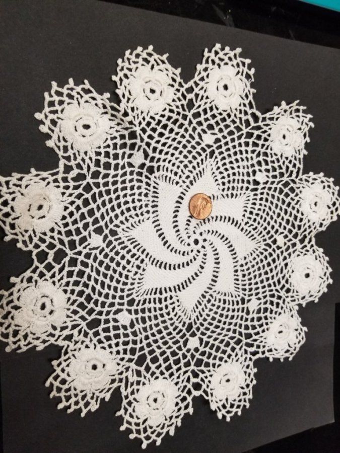 V431 Vintage Ivory Crochet Doily 11" - ONLY 1 IN STOCK - Click Image to Close