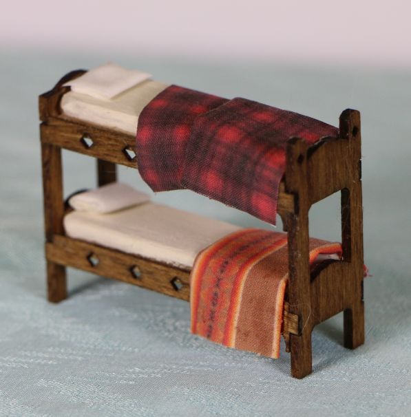 1:48 Cabin Bunkbed Kit- w/linens - Click Image to Close