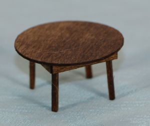 1:48 Cabin Round Table Kit - Click Image to Close