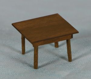 1:48 Cabin Square Table Kit - Click Image to Close