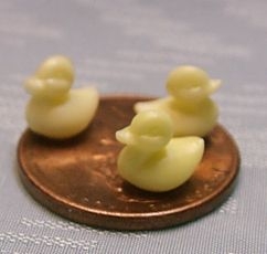 1:12 Rubber Duckies - Set of 3 - Click Image to Close