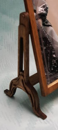1:12 Craftsman Style Cheval Mirror Kit - Plain Mirror - Click Image to Close